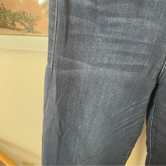 Mother Denim The Hustler Sidewinder Jeans in Tongue & Chic - Picture 12 of 13